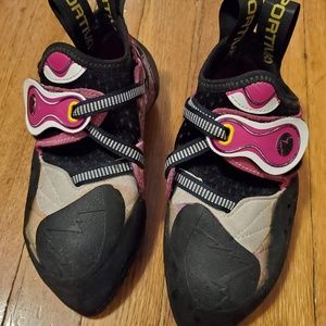 La Sportiva Solution - Womens - Size 34 (US 4)
